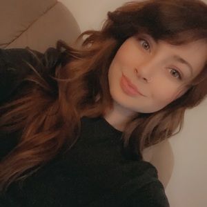 Meet your Posher, Eleni